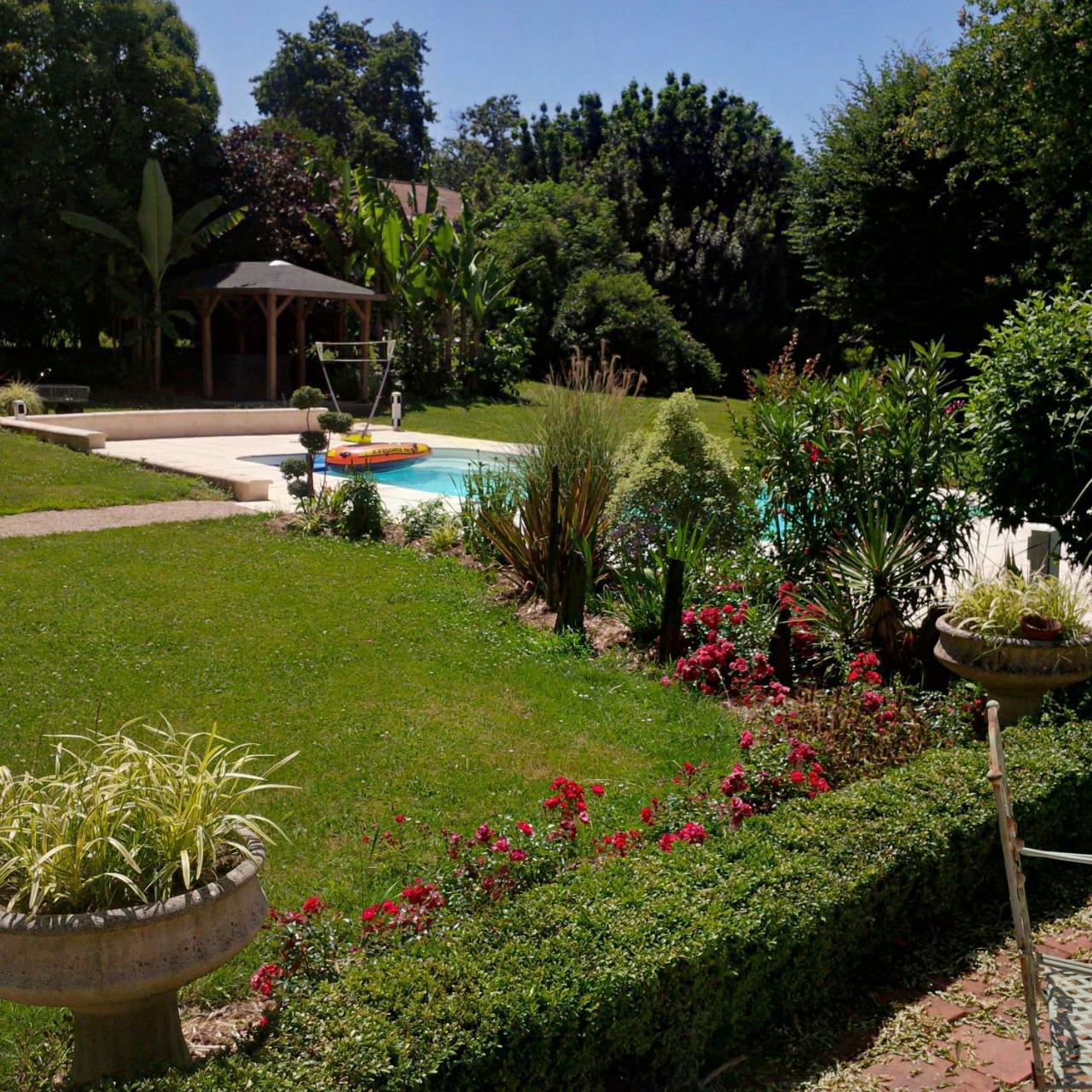 Maison D'Hotes Lassaubatju Hontanx Dış mekan fotoğraf